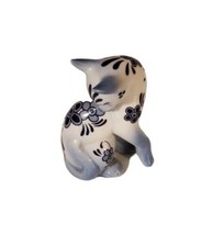 The Franklin Mint Curio Cabinet Collection 1986 Delft Blue &amp; White Porcelain Cat - £19.45 GBP