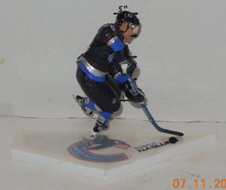 McFarlane NHL Series 6 markus naslund Action Figure VHTF Vancouver Canucks - $23.92