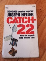 Vintage Catch-22 By Joseph Heller Dell Paperback Book 1971 - £8.69 GBP