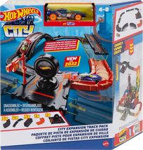 Hot Wheels Toy Car Track Set Pack, 10 Track-Building Parts with City Squ... - £20.26 GBP