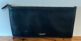 A Rare Beautiful Black Pebbled Leather Zip Coach NY Long  Vintage Wallet - $24.26