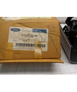FORD YL1Z-7813562-AAB Cup Holder Rear Floor Console Grey Gray Lincoln   ... - $1,412.92 MXN