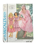 McCall&#39;s Laura Ashley 6121 Petite Prairie Dress Dress Vintage Sewing Pat... - $528.31 MXN