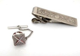 Vintage Tie Tack and Tie Clasp Bar Silver Tone Embossed - £6.64 GBP