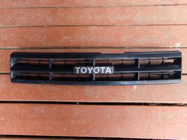 1984 85 86 87 Toyota Corolla Grill OEM 53111-12720 - $94.98 CAD