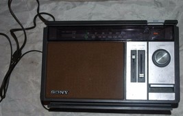 Vintage Radio Sony AM-FM TableTop Radio Model ICF-9540W Wood Grain Case - $56.09