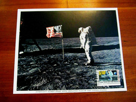 Buzz Aldrin Flag Deployment On Moon Apollo 11 1969 Vintage First Day Stamp Photo - £54.29 GBP