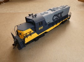Walthers HO Scale CSX 890 Diesel Powered Locomotive - $78.21