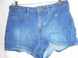 Wild Fable High Rise Short Denim Shorts Sz 16 / 33R - $223.01 MXN