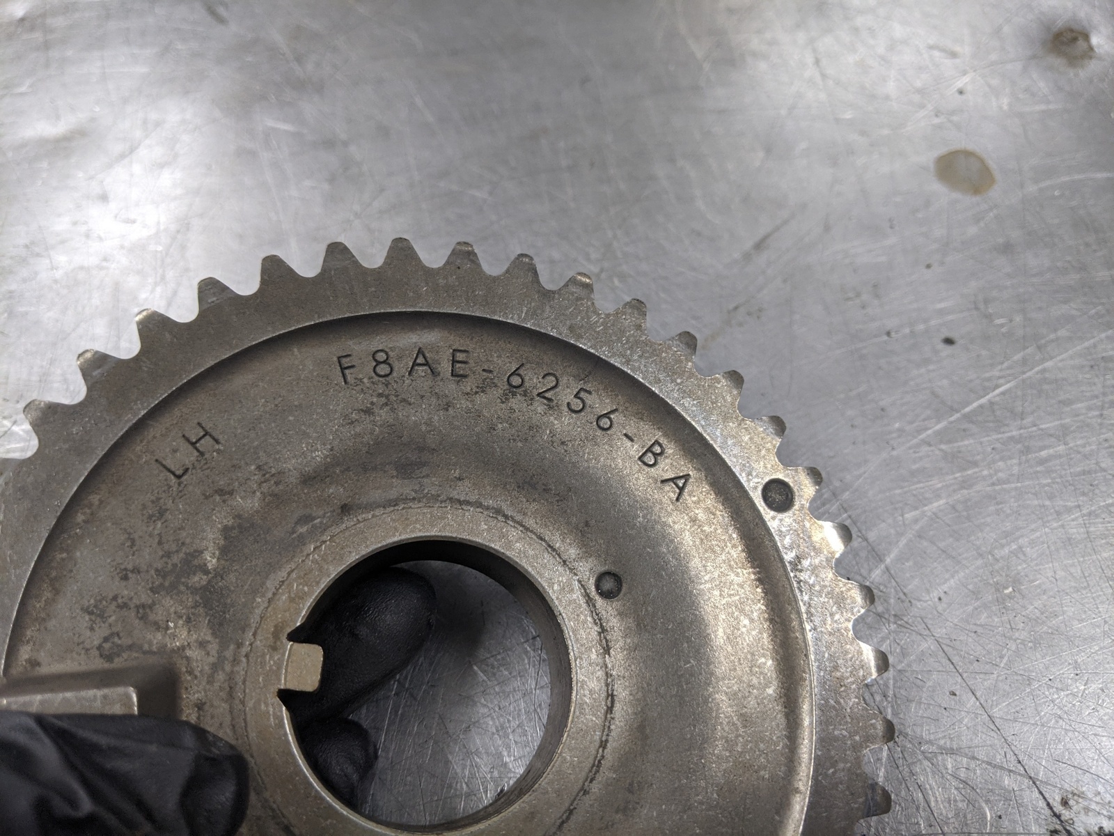 Left Camshaft Timing Gear For 00-01 Ford F-250 Super Duty  6.8 F8AE6256BA 4WD Item image 4