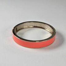 Coral Orange Enamel On Gold Bangle Bracelet, Bright Hinged Cuff - €15,77 EUR