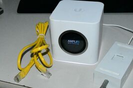 Ubiquiti AmpliFi HD  AFi-R Dual-Band Wi-Fi Router -NEEDS A PLUG- - $1,069.27 MXN