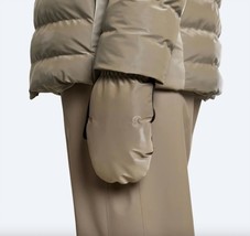 Rains Mittens Quilted Size L - $39.60