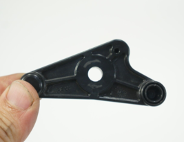 07-2012 mercedes x164 gl450 m273 intake manifold air flap runner plastic bracket - £14.85 GBP