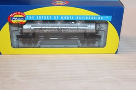 HO Scale Athearn, Triple Dome Tank Car, Anderson-Prichard, Silver, #7018 - 7356 - £45.90 GBP