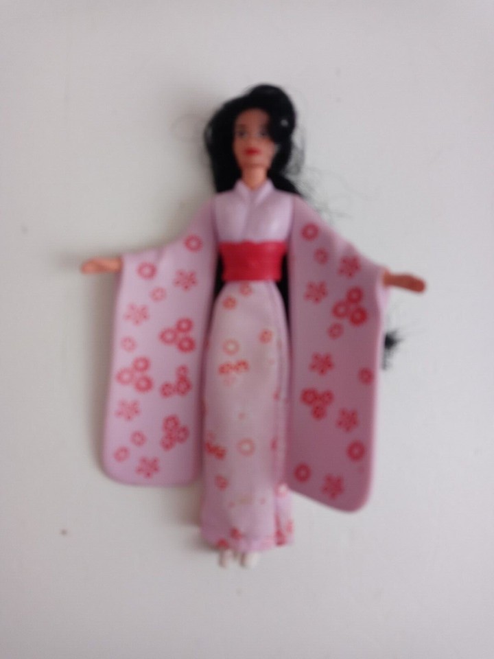 1995 Barbie McDonalds Happy Meal Toy Japanese - $3.95