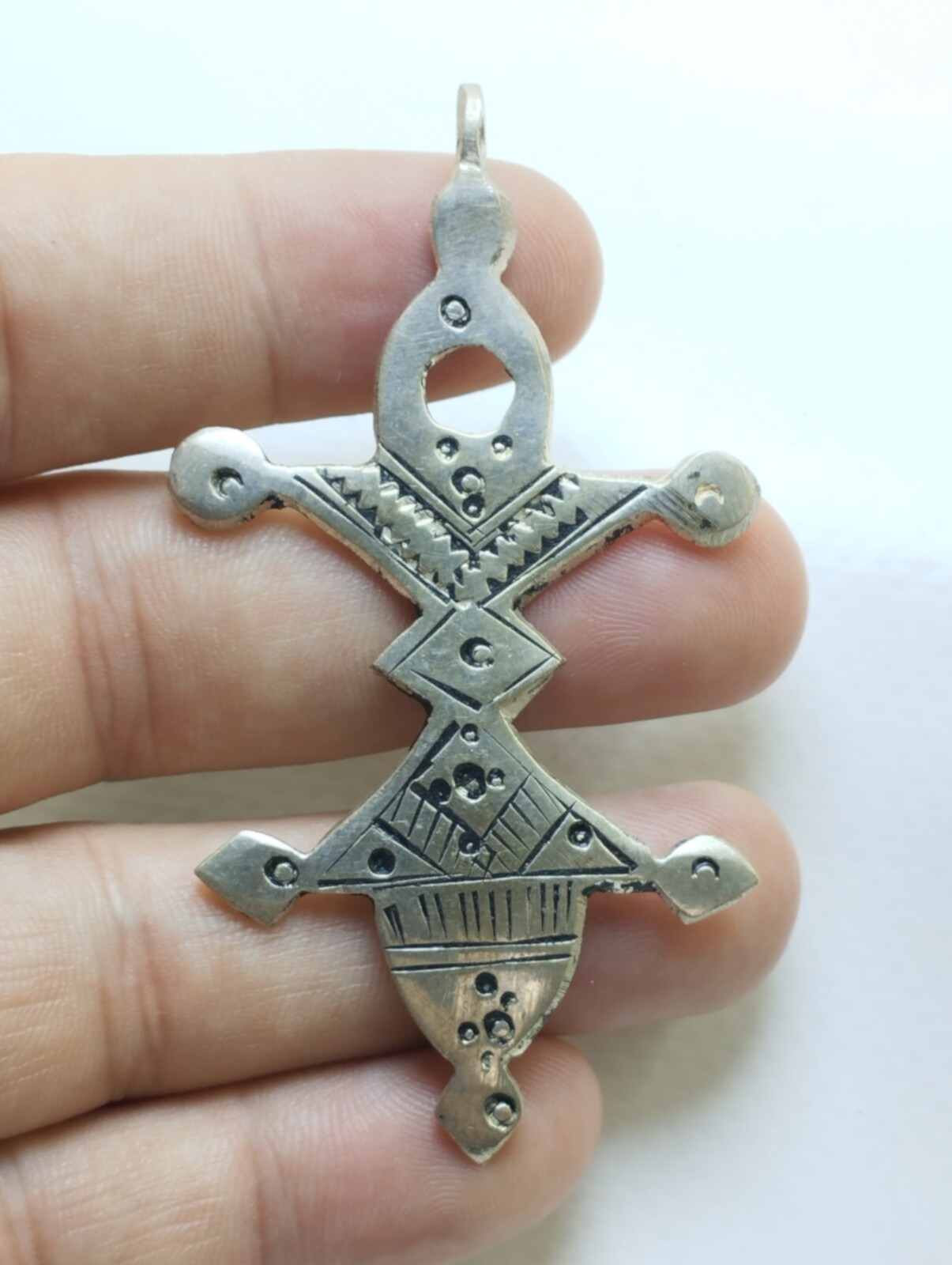 Tuareg Cross Pendant – Handmade Silver Tribal Berber Amulet from Morocco Item image 5