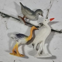 Vintage Bird Figures on Bases Plastic Toys Collectible Lot of 3  - $14.84