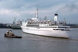 SL1015 - Cruise Liner - Calypso ex Southern Cross , built 1955 - photograph 6x4 - £2.19 GBP