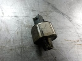 Engine Oil Pressure Sensor For 95-96 Toyota Avalon  3.0 - $19.75