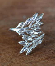 Leaf ring, leafs ring, sterling silver leaf ring, size 7 (R64) - £14.43 GBP