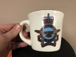 Vintage Royal Canadian Air Force Coffee Mug Cup 22K gold trim USA maple leaf - £17.38 GBP