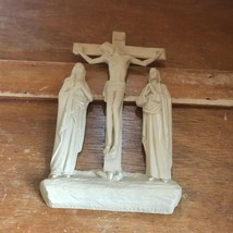 Vintage Carved Tan Plastic Jesus Crucifix w Two Praying Individuals Religious  - £8.88 GBP