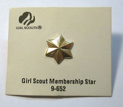 Girl Scouts Gold Membership Star 9-652 on Card Gold Tone Sash Scarf Tack... - £3.85 GBP