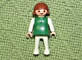 VINTAGE PLAYMOBIL LITTLE GIRL CHILD 1981 BROWN HAIR GREEN SHIRT WHITE GE... - $6.29