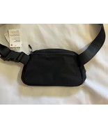 Everywhere Belt Bag Black Unisex - $570.23 MXN