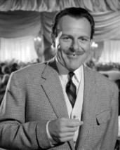 Terry-Thomas with his rakish smile in School For Scoundrels 24x30 inch poster - £23.71 GBP