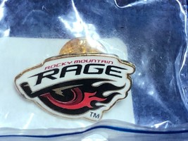 NEW Lapel Pin Defunct Rocky Mountain Rage CHL Minor League Broomfield CO... - €3,87 EUR