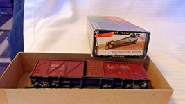 HO Scale Roundhouse CB&amp;Q Burlington Brown Box Car #28000, Built - £22.71 GBP