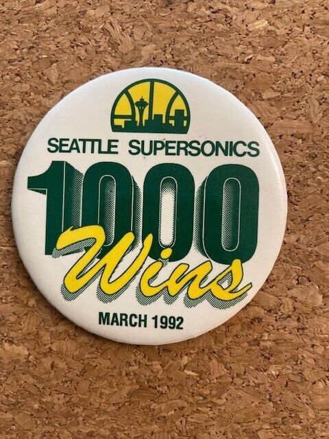 Primary image for 1992 Seattle Supersonics Basketball 1000 WINS NBA 3" Pinback Button (March 1992)