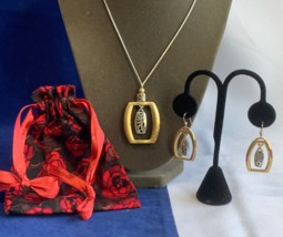 Vtg Brighton Fashion Jewelry Set Necklace &amp; Earrings Asian Style Pendant - £70.14 GBP
