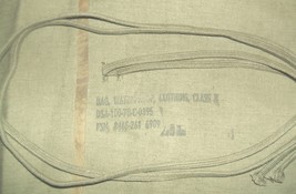 US Army Vietnam War era Bag, Waterproof DSA 1970 w small hole in bottom - £27.42 GBP