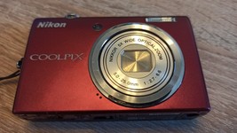Nikon Coolpix S570 Digital camera red DIGITAL - £62.30 GBP
