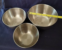 3 NESTING STAINLESS STEEL "SMALL" BOWLS MADE IN KOREA - £23.36 GBP