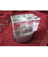 HORSES 3-D Crystal w/4 LED Light Rotating Mirror Stand USED - $13.72 CAD