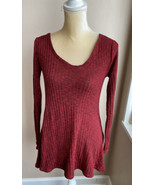 BDG Womens Burgundy Sweater Llong sleeve sz M - $149.22 MXN