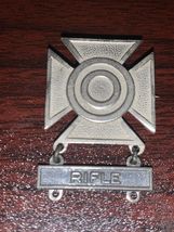 Vintage US Army Maltese Cross Military Rifle GI Lapel Pin - $9.41