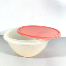 Tuppeware Bowl with Snap On Lid Peach Color 229-27 - $10.00