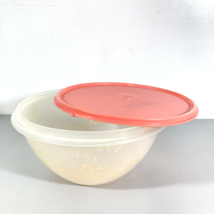 Tuppeware Bowl with Snap On Lid Peach Color 229-27 - £7.62 GBP