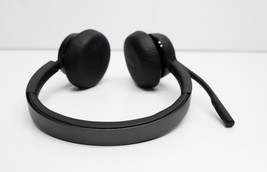 Poly Voyager 4320 Wireless Noise Cancelling Stereo Headset - Black image 7