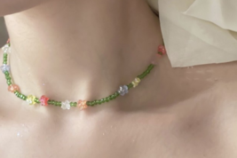Fresh flower beaded necklace Women&#39;s accessories senior sense color crys... - $19.80
