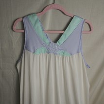 Yolande Nightgown Women&#39;s Large - Lavender - Mint Green Floral - Nylon - Vintage - £20.57 GBP