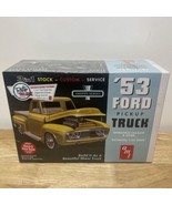 AMT 1953 Ford Pickup Truck 3-In-1 1:25 Scale Plastic Model Car Kit 882 - £21.48 GBP
