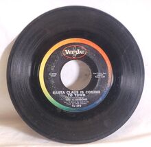 The 4 Seasons 45 RPM Record Wall Art Santa Claus Is Coming to Town Vee -Jay - $4.94