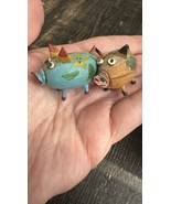 2 Vintage Mexican Folk Art Pigs Nutshell Knick Knack - $242.24 MXN