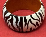 3&quot; Chunky Bracelet Bold Pattern Black &amp; White Wood - $18.69
